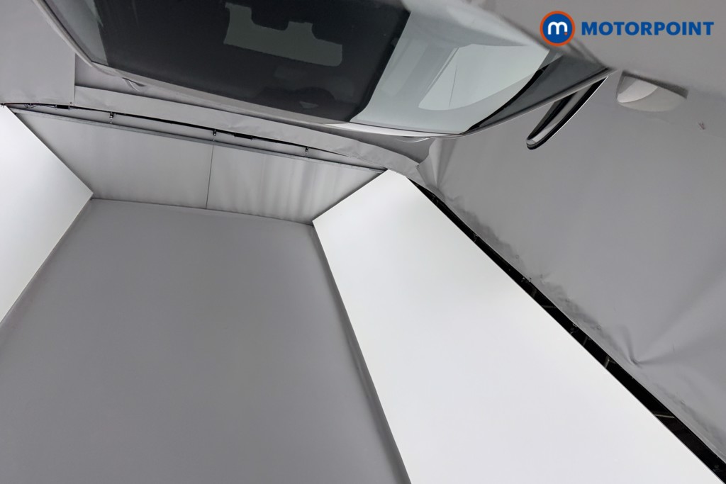 Volkswagen T-Roc R-Line Manual Petrol SUV - Stock Number (1573611) - 33rd supplementary image
