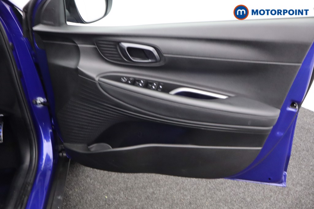 Hyundai Bayon Premium Automatic Petrol-Electric Hybrid SUV - Stock Number (1573661) - 17th supplementary image