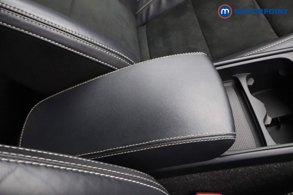 Volvo Xc40 R Design Manual Petrol SUV - Stock Number (1573688) - 7th supplementary image