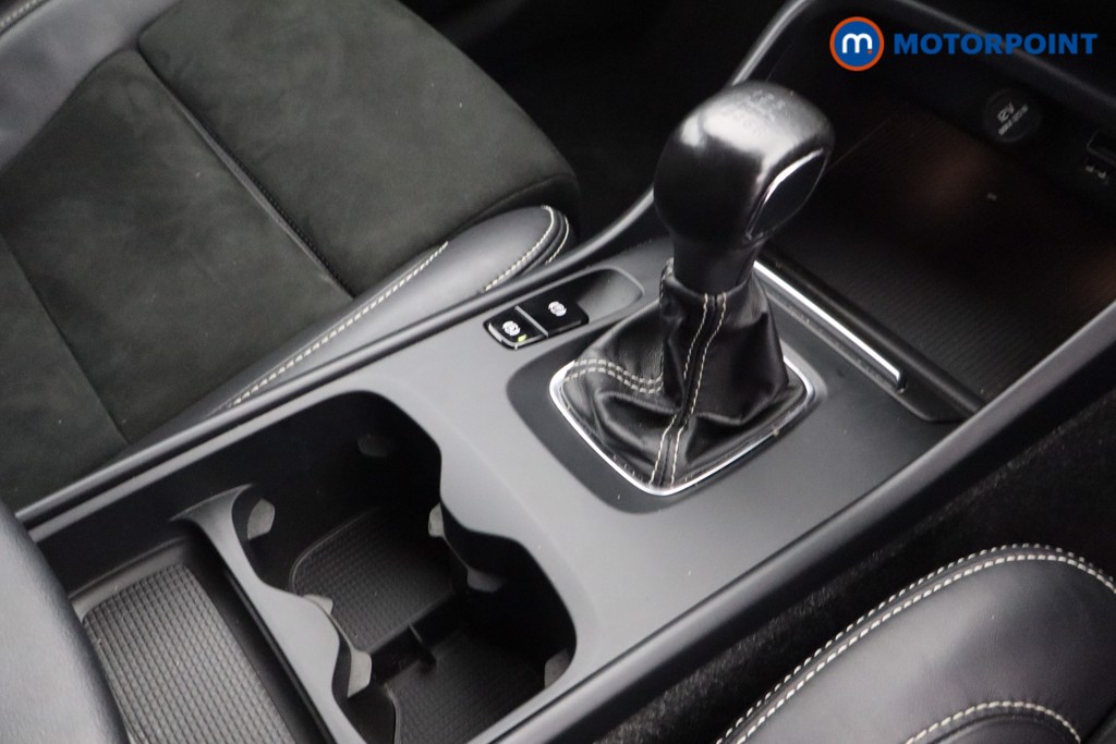 Volvo Xc40 R Design Manual Petrol SUV - Stock Number (1573688) - 9th supplementary image