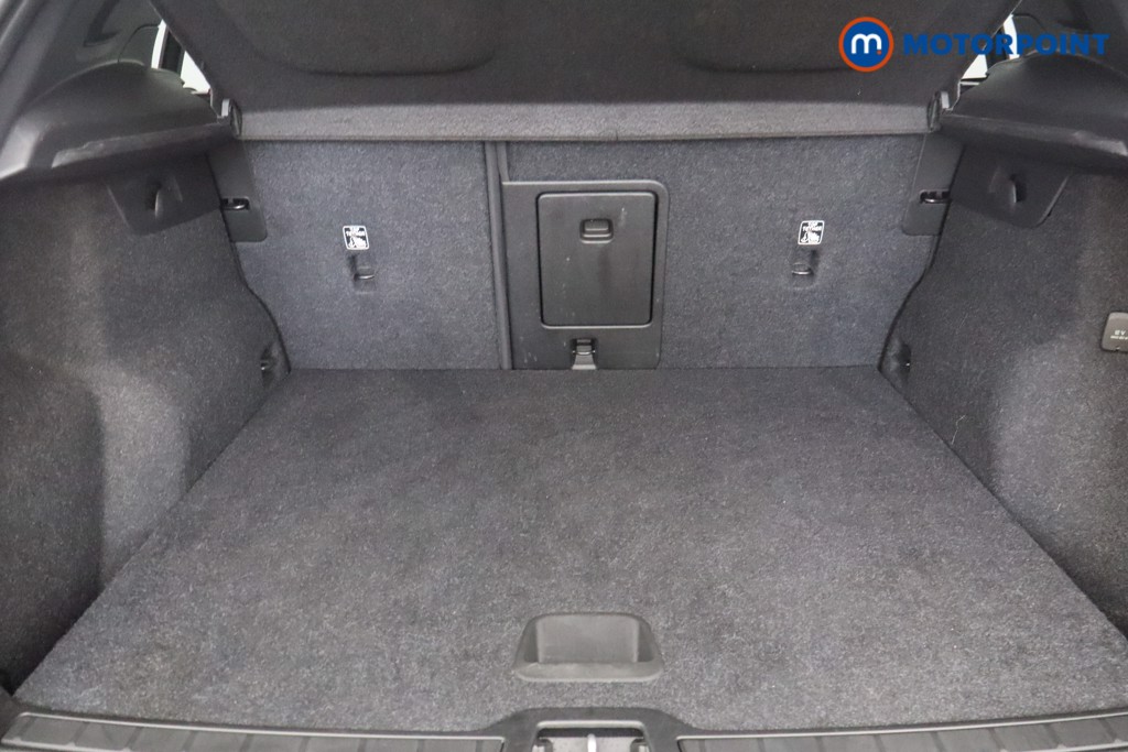 Volvo Xc40 R Design Manual Petrol SUV - Stock Number (1573688) - 34th supplementary image