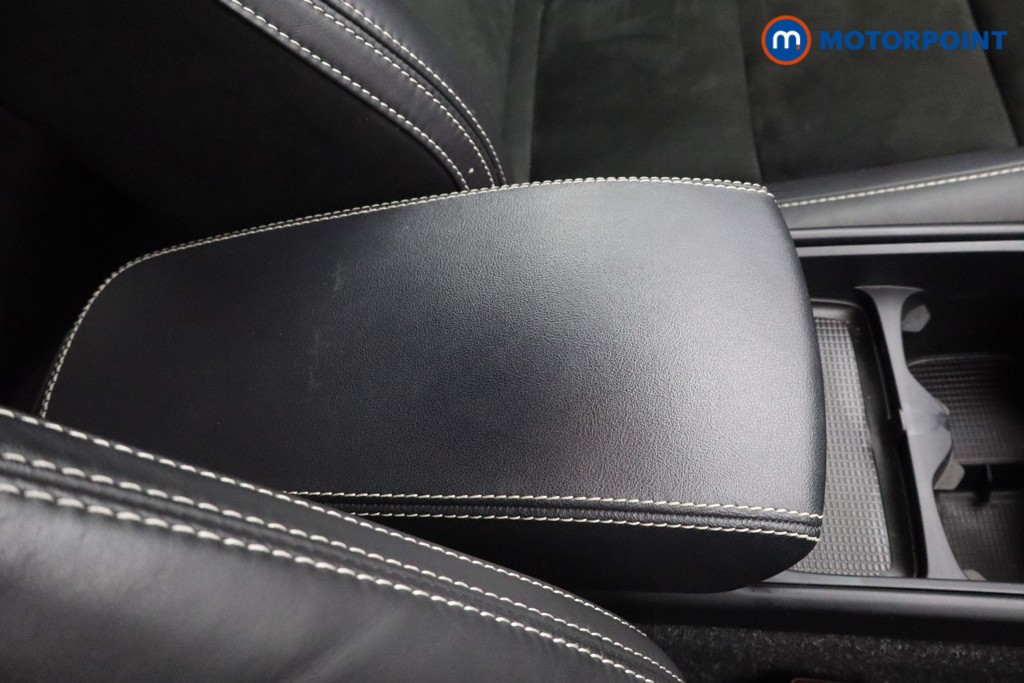 Volvo Xc40 R Design Manual Petrol SUV - Stock Number (1573691) - 7th supplementary image