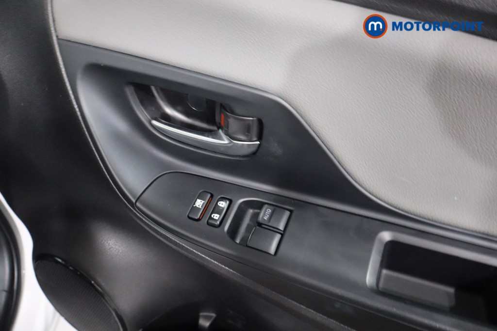 Toyota Yaris Icon Automatic Petrol-Electric Hybrid Hatchback - Stock Number (1573754) - 21st supplementary image