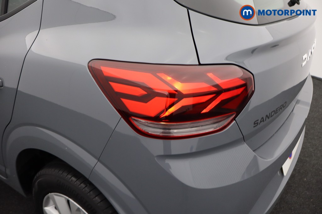 Dacia Sandero Expression Manual Petrol Hatchback - Stock Number (1574092) - 22nd supplementary image