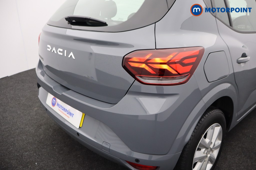 Dacia Sandero Expression Manual Petrol Hatchback - Stock Number (1574092) - 23rd supplementary image