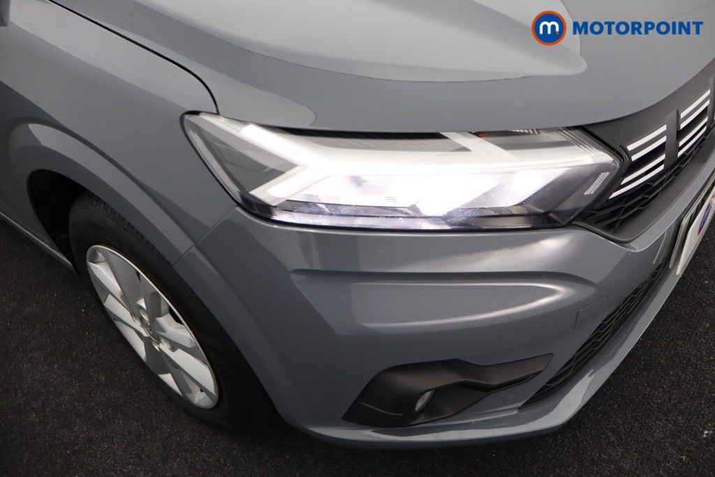 Dacia Sandero Expression Manual Petrol Hatchback - Stock Number (1574092) - 24th supplementary image