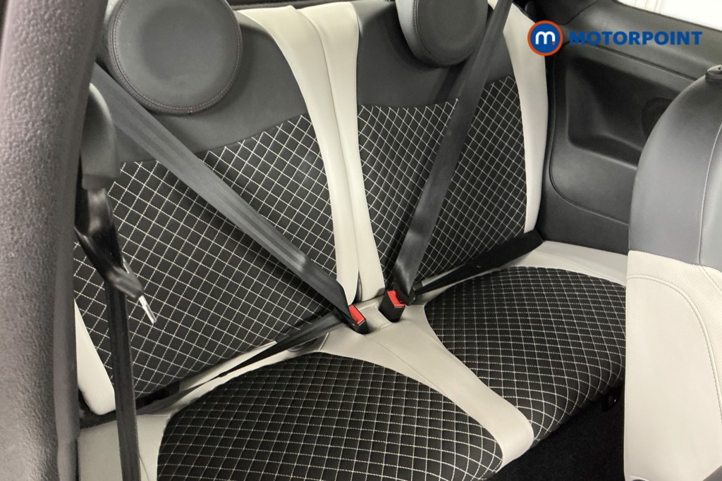 Fiat 500 Star Manual Petrol-Electric Hybrid Hatchback - Stock Number (1574291) - 4th supplementary image