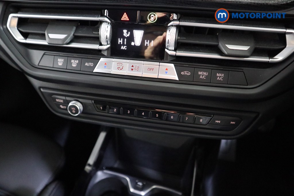 BMW 1 Series Sport Manual Petrol Hatchback - Stock Number (1574303) - 7th supplementary image
