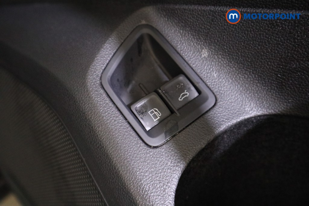 Volkswagen Passat GTE Automatic Petrol Plug-In Hybrid Estate - Stock Number (1574320) - 12th supplementary image