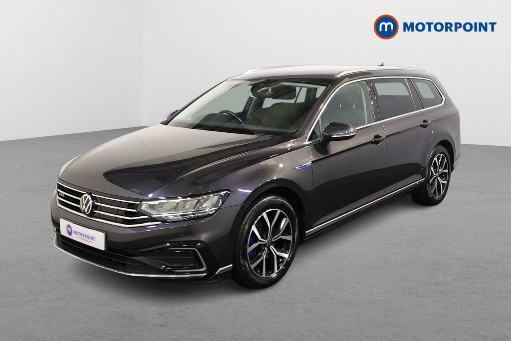 Volkswagen Passat GTE Automatic Petrol Plug-In Hybrid Estate - Stock Number (1574320) - Passenger side front corner