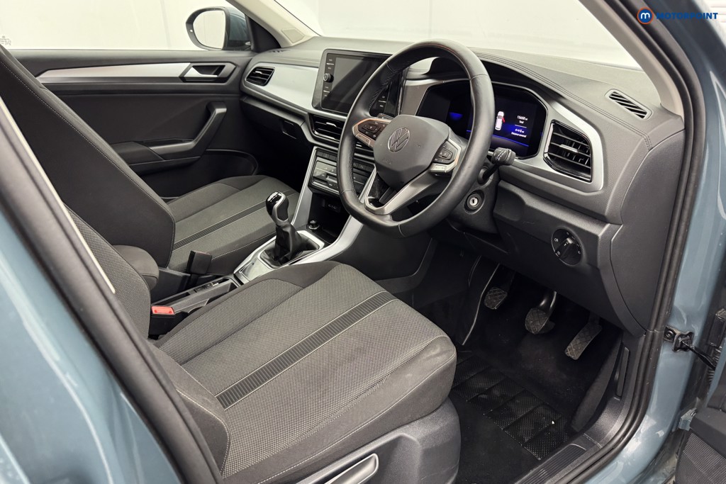Volkswagen T-Roc Life Manual Petrol SUV - Stock Number (1574853) - 6th supplementary image