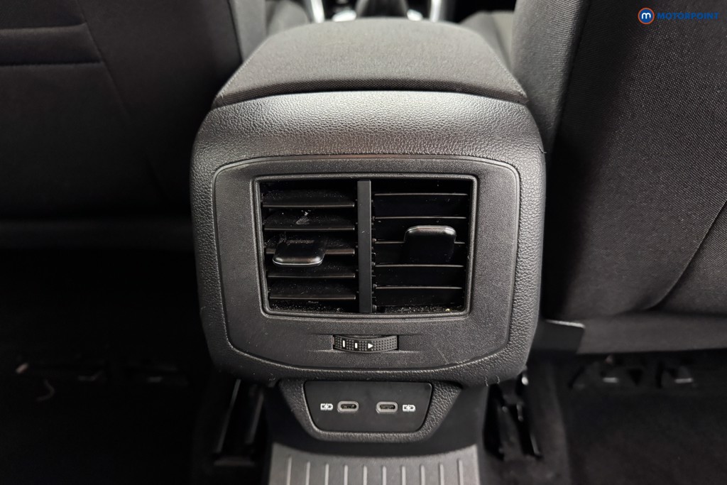 Volkswagen T-Roc Life Manual Petrol SUV - Stock Number (1574853) - 19th supplementary image