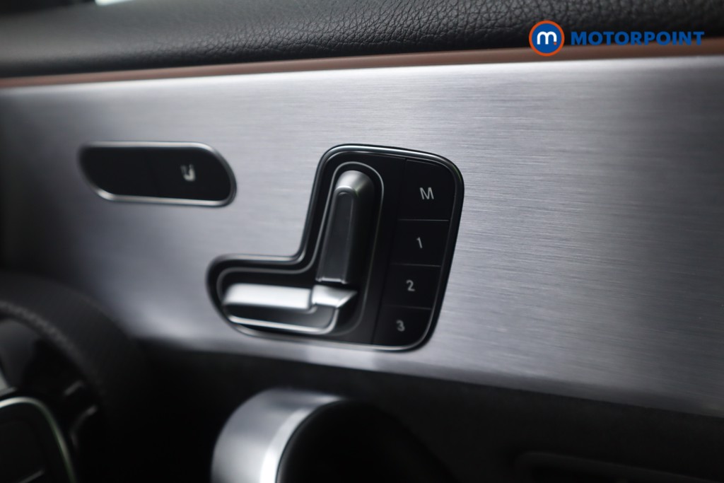 Mercedes-Benz A Class Amg Line Automatic Petrol Hatchback - Stock Number (1575220) - 8th supplementary image