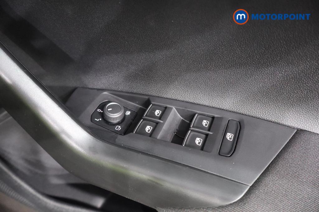 Volkswagen Taigo R-Line Manual Petrol SUV - Stock Number (1575317) - 14th supplementary image