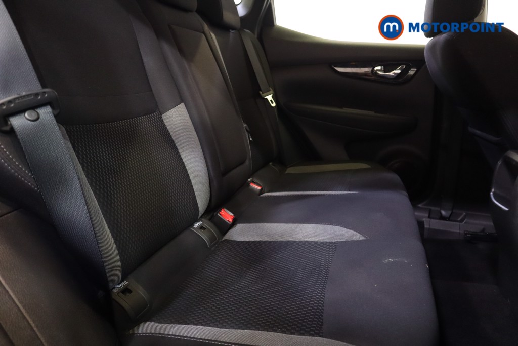 Nissan Qashqai Acenta Premium Manual Diesel SUV - Stock Number (1575463) - 26th supplementary image