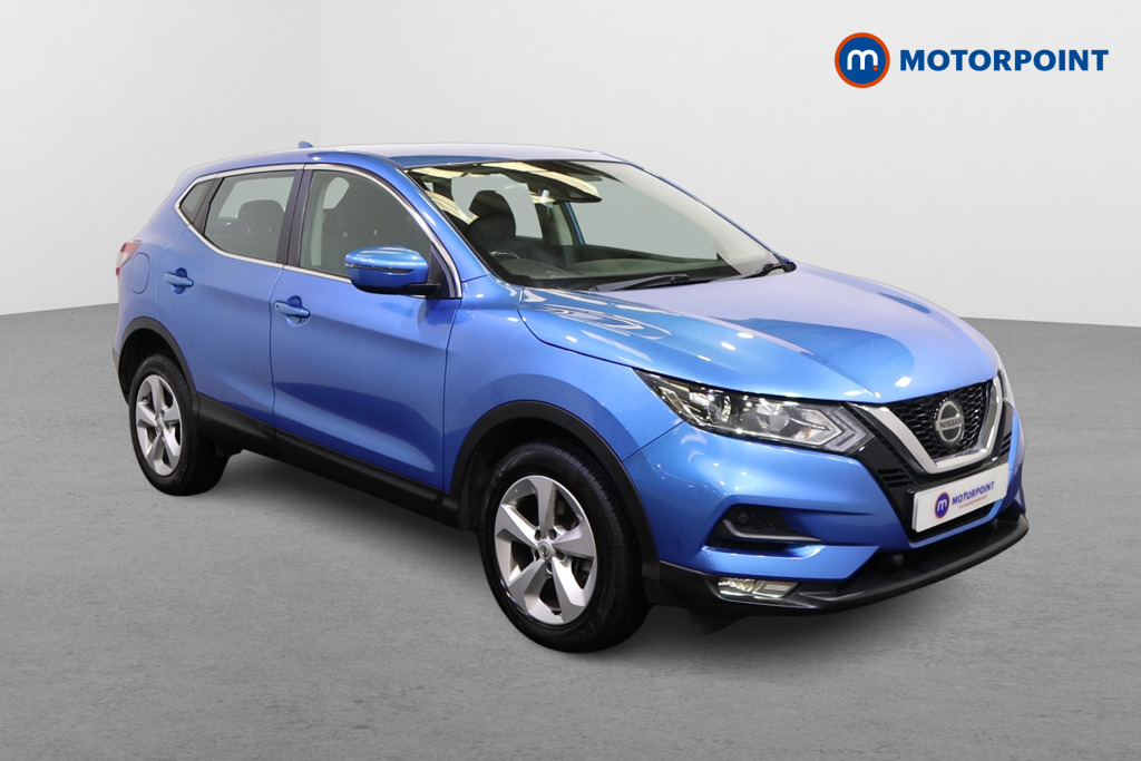Nissan Qashqai Acenta Premium Manual Diesel SUV - Stock Number (1575463) - Drivers side front corner