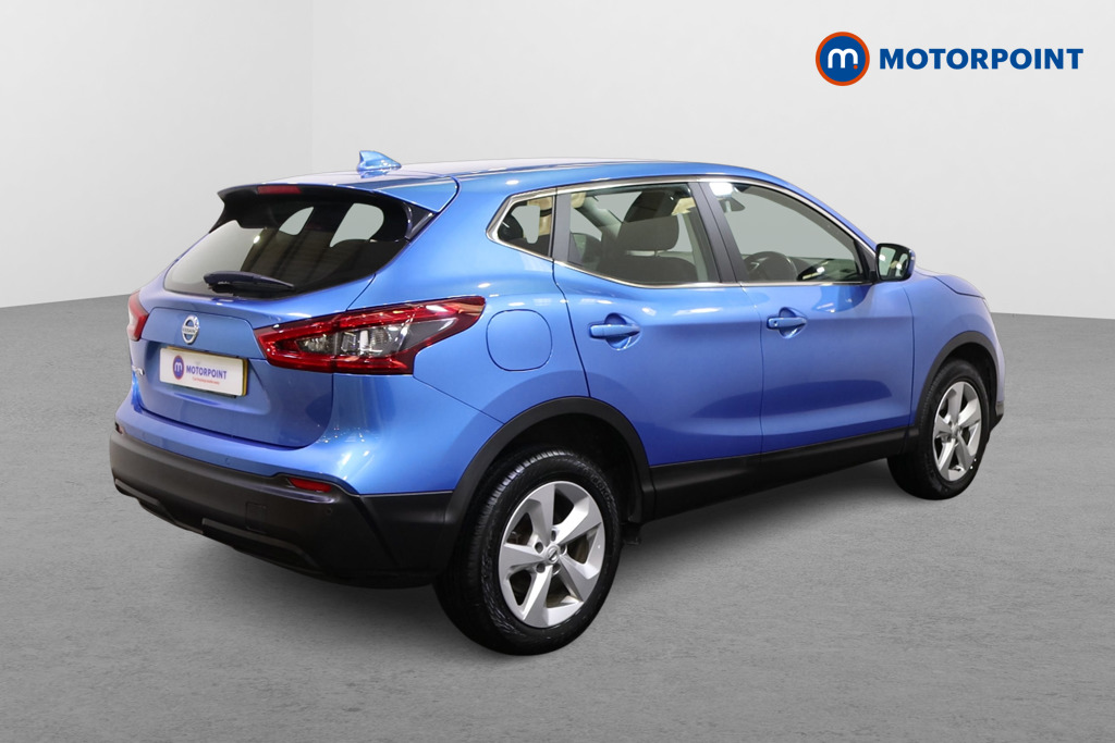 Nissan Qashqai Acenta Premium Manual Diesel SUV - Stock Number (1575463) - Drivers side rear corner
