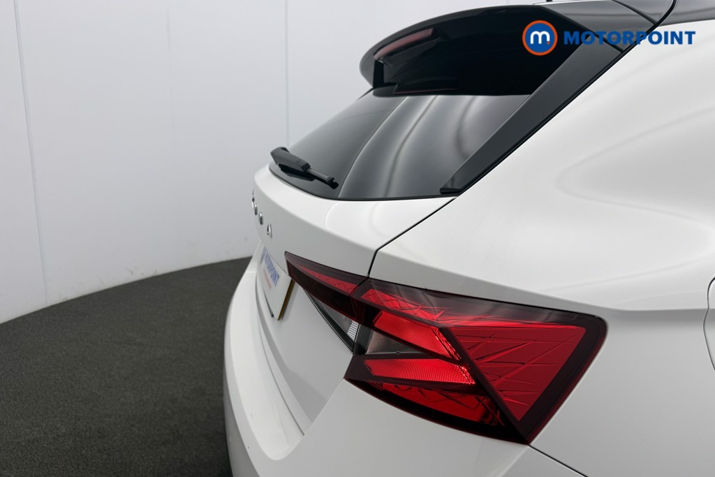 Skoda Fabia Colour Edition Manual Petrol Hatchback - Stock Number (1575676) - 24th supplementary image