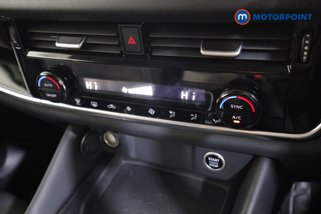 Nissan Qashqai N-Connecta Automatic Petrol SUV - Stock Number (1575728) - 7th supplementary image