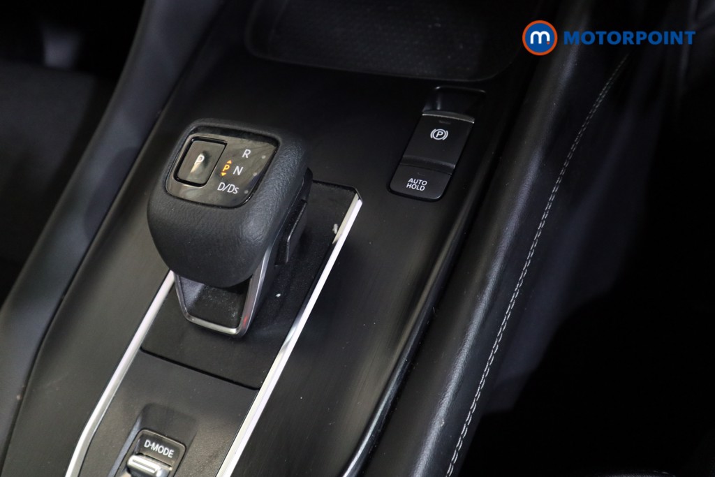 Nissan Qashqai N-Connecta Automatic Petrol SUV - Stock Number (1575728) - 8th supplementary image