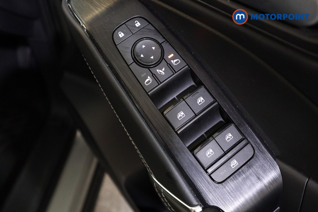 Nissan Qashqai N-Connecta Automatic Petrol SUV - Stock Number (1575728) - 10th supplementary image