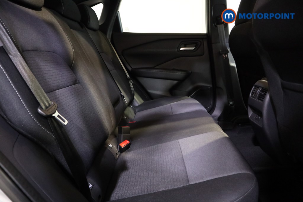 Nissan Qashqai N-Connecta Automatic Petrol SUV - Stock Number (1575728) - 12th supplementary image