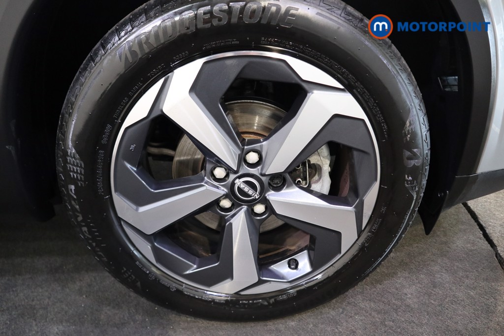 Nissan Qashqai N-Connecta Automatic Petrol SUV - Stock Number (1575728) - 15th supplementary image