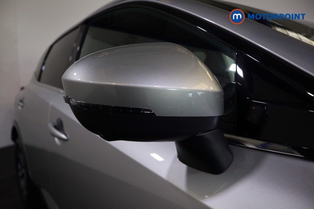Nissan Qashqai N-Connecta Automatic Petrol SUV - Stock Number (1575728) - 22nd supplementary image