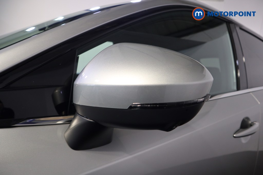 Nissan Qashqai N-Connecta Automatic Petrol SUV - Stock Number (1575728) - 23rd supplementary image