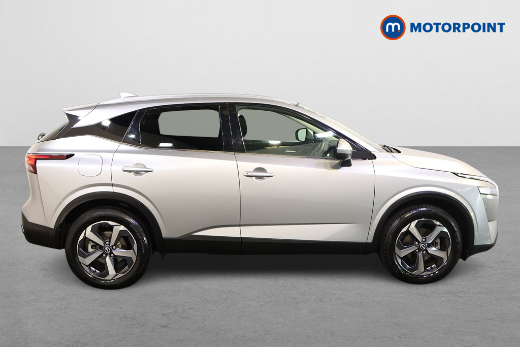 Nissan Qashqai N-Connecta Automatic Petrol SUV - Stock Number (1575728) - Drivers side