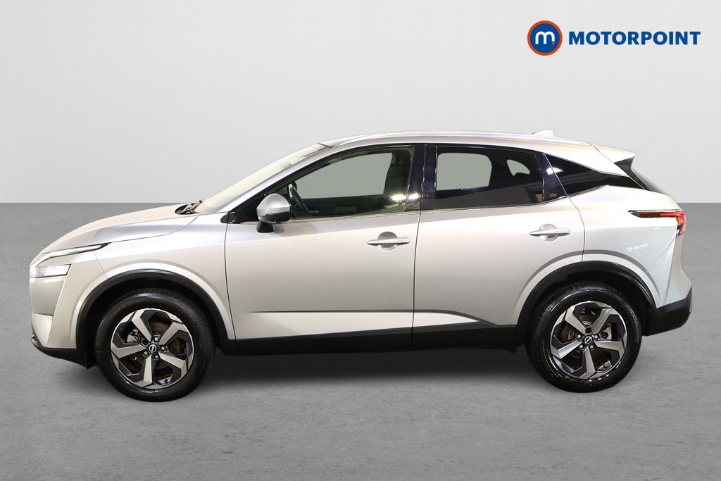 Nissan Qashqai N-Connecta Automatic Petrol SUV - Stock Number (1575728) - Passenger side