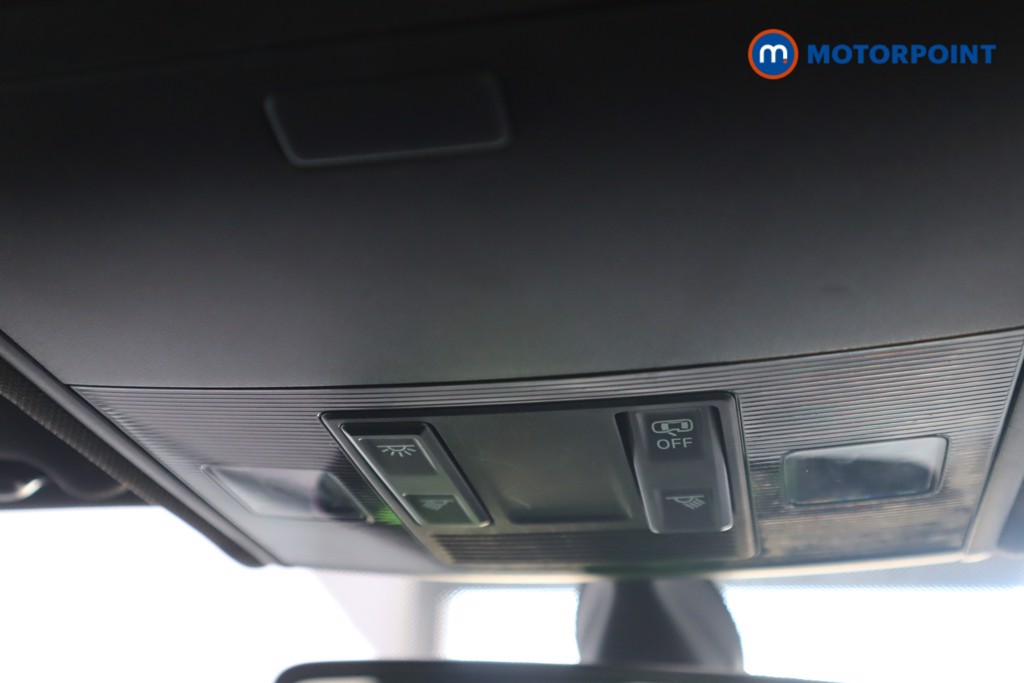 Volkswagen Polo R-Line Manual Petrol Hatchback - Stock Number (1575829) - 5th supplementary image