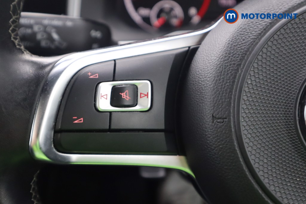 Volkswagen Polo R-Line Manual Petrol Hatchback - Stock Number (1575829) - 6th supplementary image