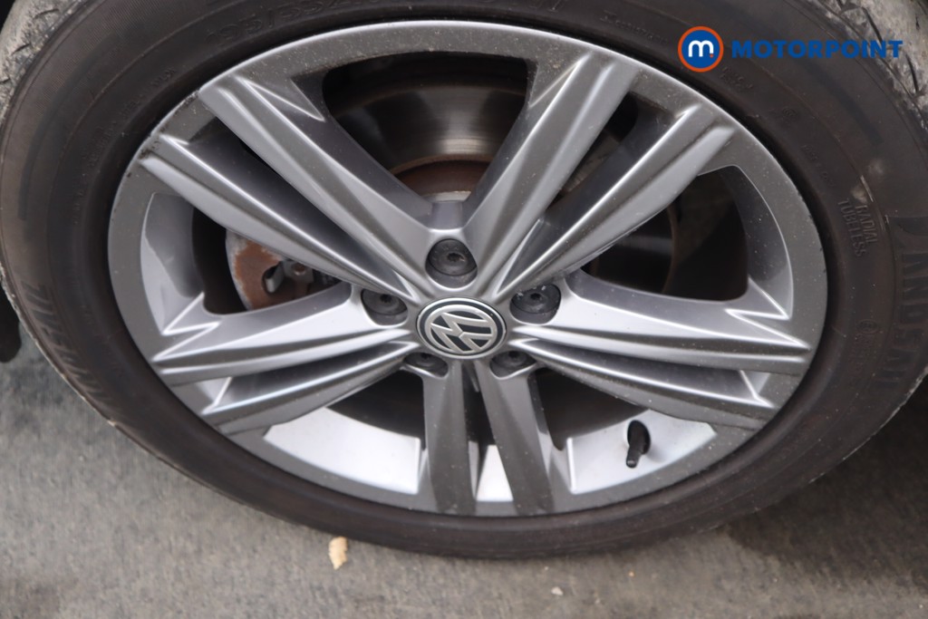 Volkswagen Polo R-Line Manual Petrol Hatchback - Stock Number (1575829) - 25th supplementary image