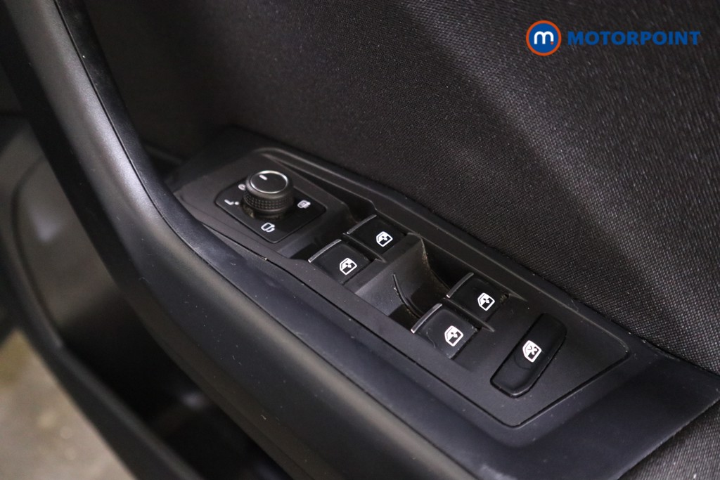 Volkswagen T-Roc Black Edition Automatic Petrol SUV - Stock Number (1575960) - 11th supplementary image