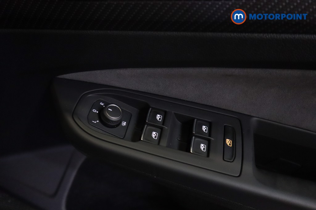 Volkswagen Golf R-Line Manual Petrol Hatchback - Stock Number (1575967) - 3rd supplementary image