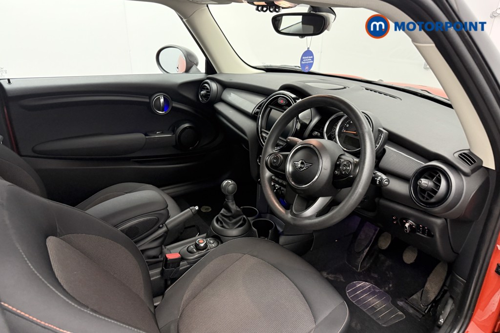 Mini Hatchback Cooper Classic Manual Petrol Hatchback - Stock Number (1576168) - 2nd supplementary image