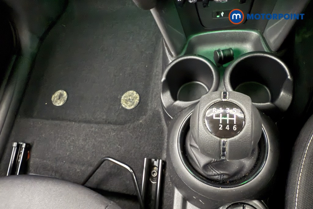 Mini Hatchback Cooper Classic Manual Petrol Hatchback - Stock Number (1576168) - 8th supplementary image