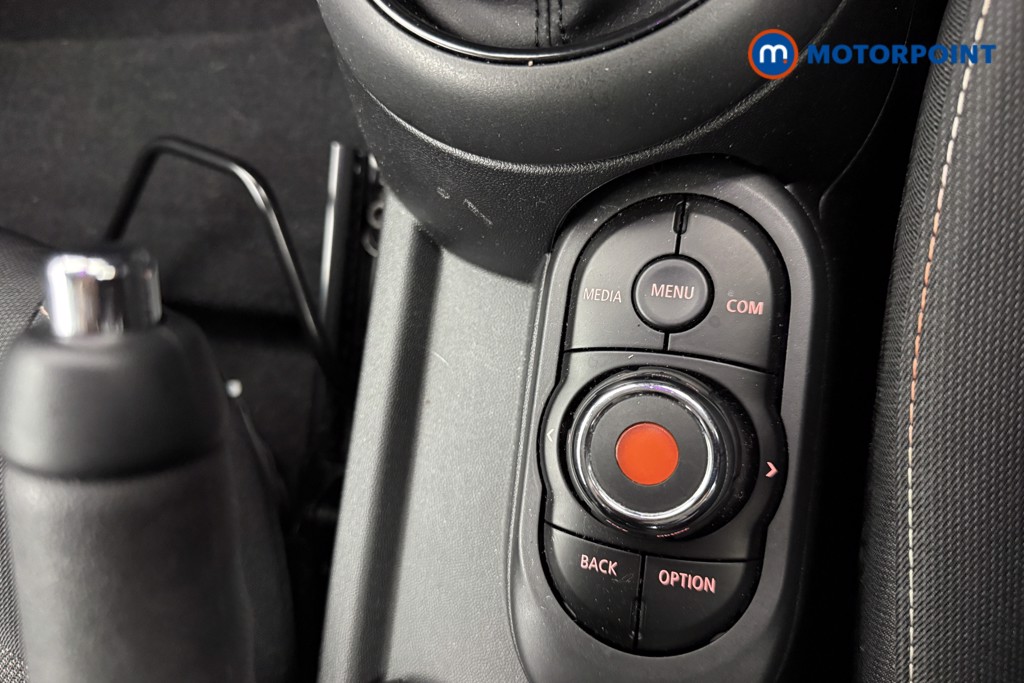 Mini Hatchback Cooper Classic Manual Petrol Hatchback - Stock Number (1576168) - 9th supplementary image