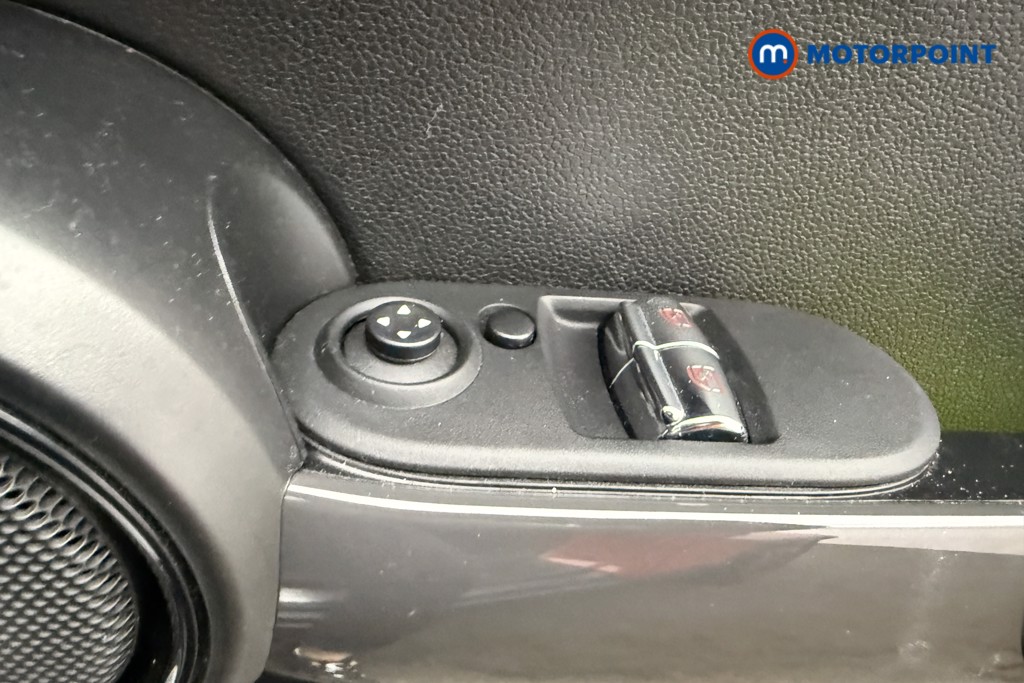 Mini Hatchback Cooper Classic Manual Petrol Hatchback - Stock Number (1576168) - 14th supplementary image
