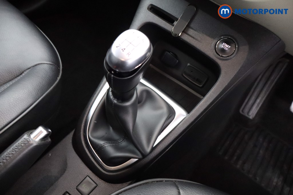 Renault Captur Gt Line Manual Petrol SUV - Stock Number (1576599) - 11th supplementary image