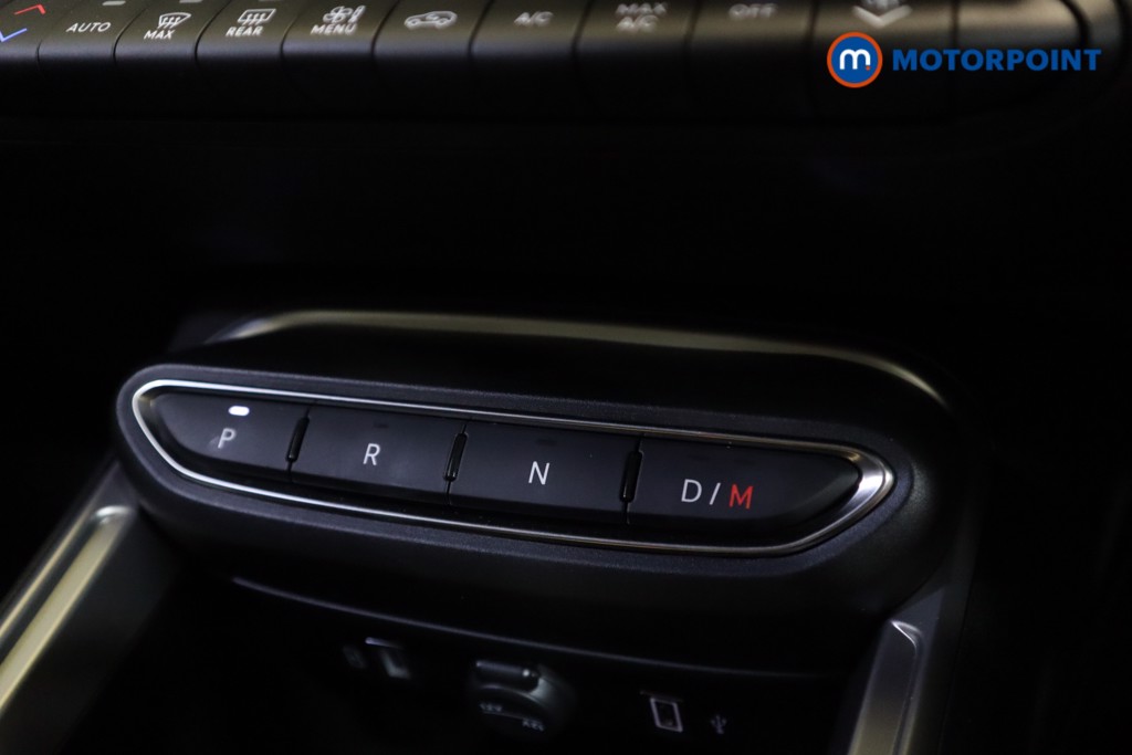 Jeep Avenger Altitude Automatic Petrol-Electric Hybrid SUV - Stock Number (1576605) - 21st supplementary image