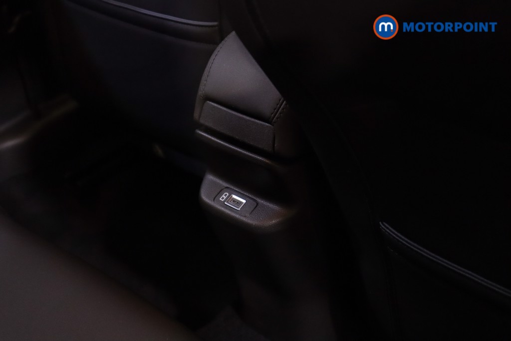 Jeep Avenger Altitude Automatic Petrol-Electric Hybrid SUV - Stock Number (1576605) - 29th supplementary image