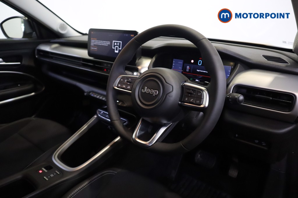 Jeep Avenger Altitude Automatic Petrol-Electric Hybrid SUV - Stock Number (1576605) - 1st supplementary image