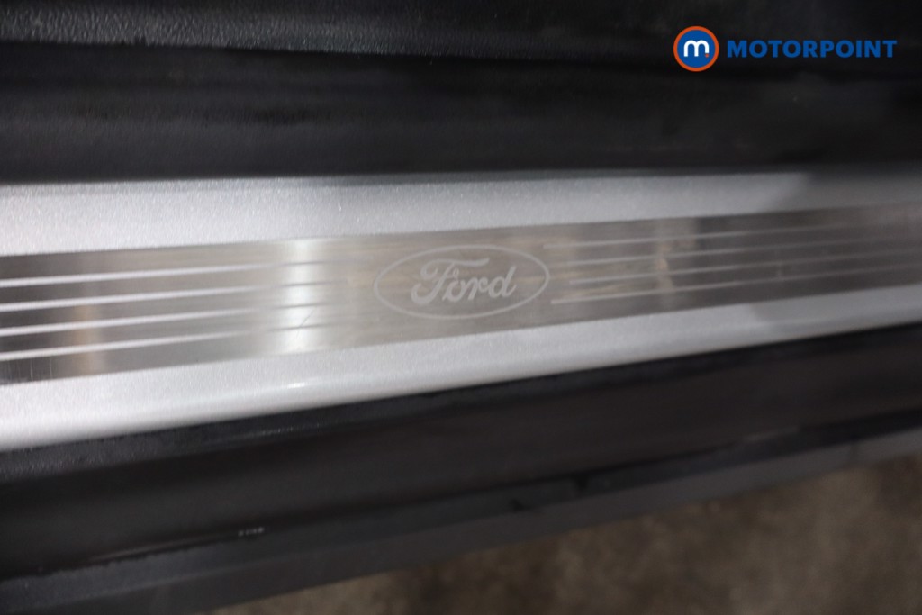 Ford Focus Titanium Manual Petrol Hatchback - Stock Number (1576673) - 23rd supplementary image