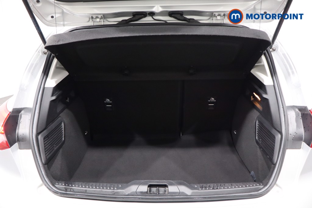 Ford Focus Titanium Manual Petrol Hatchback - Stock Number (1576673) - 38th supplementary image