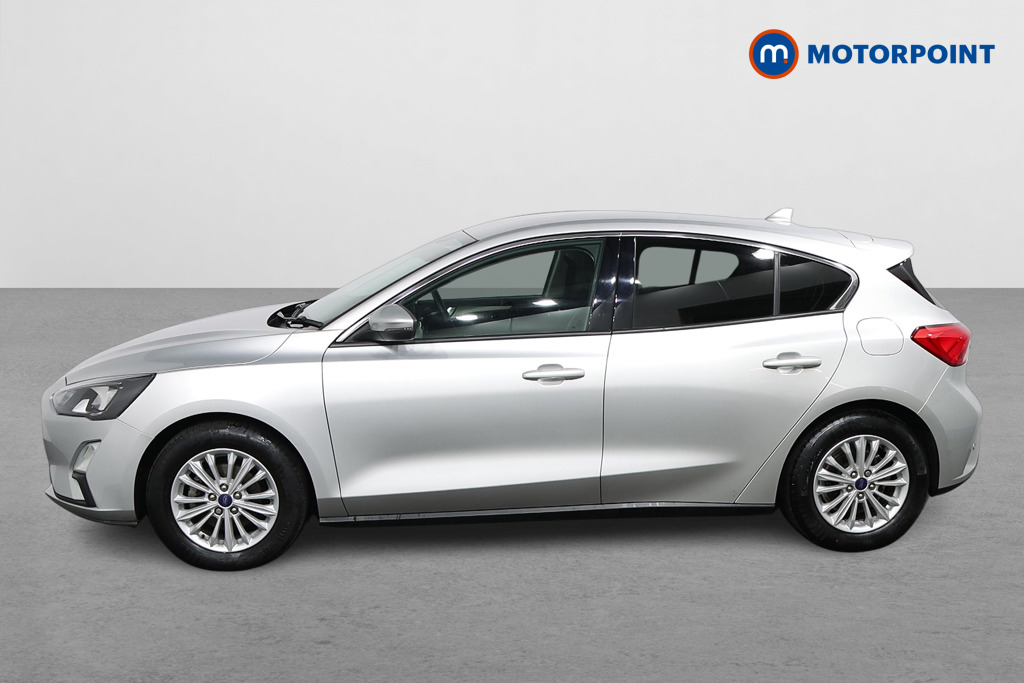 Ford Focus Titanium Manual Petrol Hatchback - Stock Number (1576673) - Passenger side