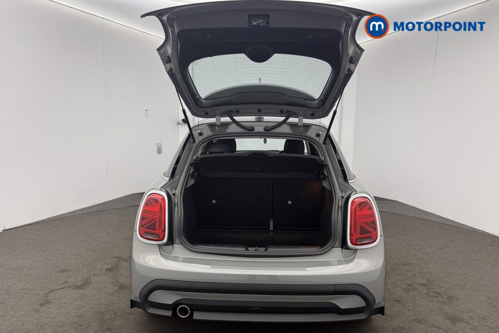 Mini Hatchback Cooper Classic Manual Petrol Hatchback - Stock Number (1577189) - 18th supplementary image