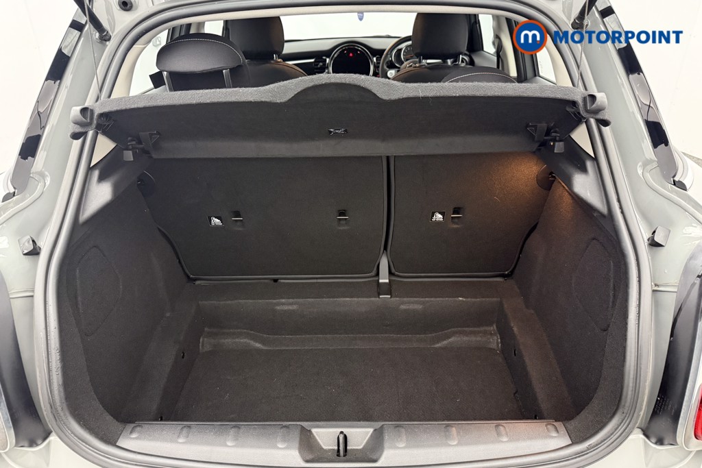 Mini Hatchback Cooper Classic Manual Petrol Hatchback - Stock Number (1577189) - 19th supplementary image