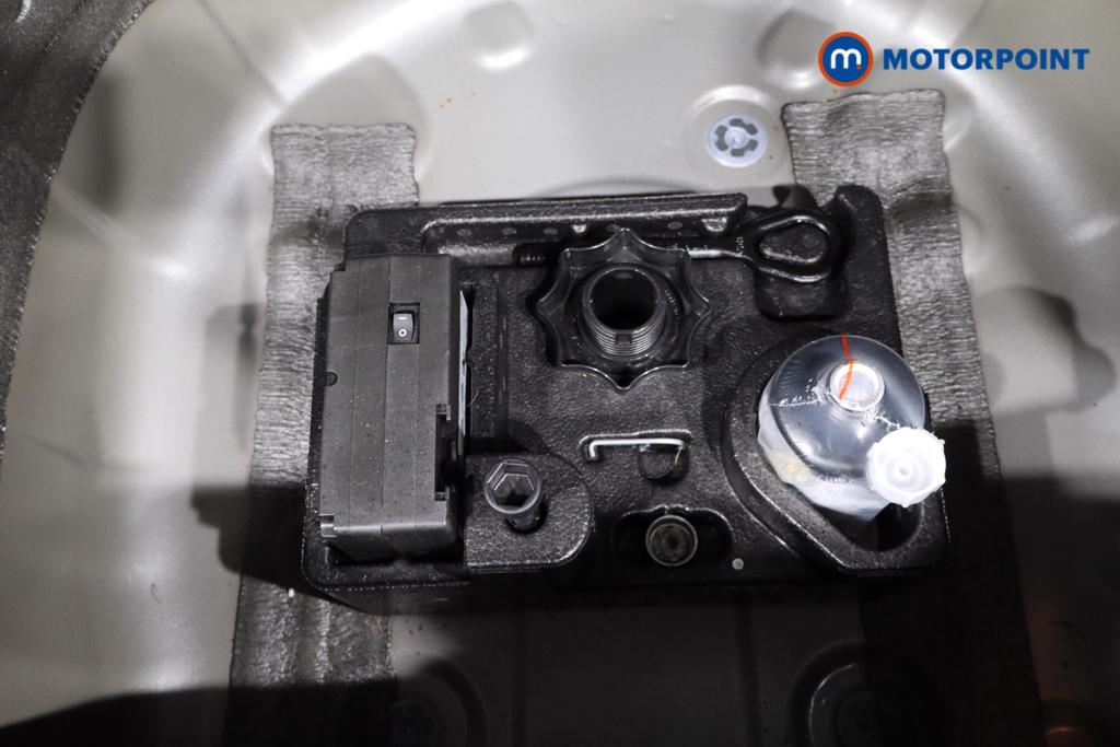 Volkswagen T-Cross Black Edition Manual Petrol SUV - Stock Number (1577197) - 25th supplementary image